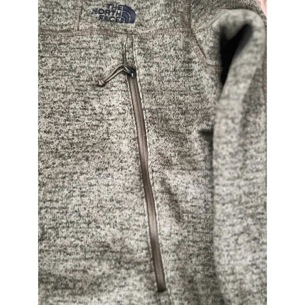 The North Face Mens M Heather Gray 1/4 Zip Fleece Pullover Mock Neck Sweatshirt